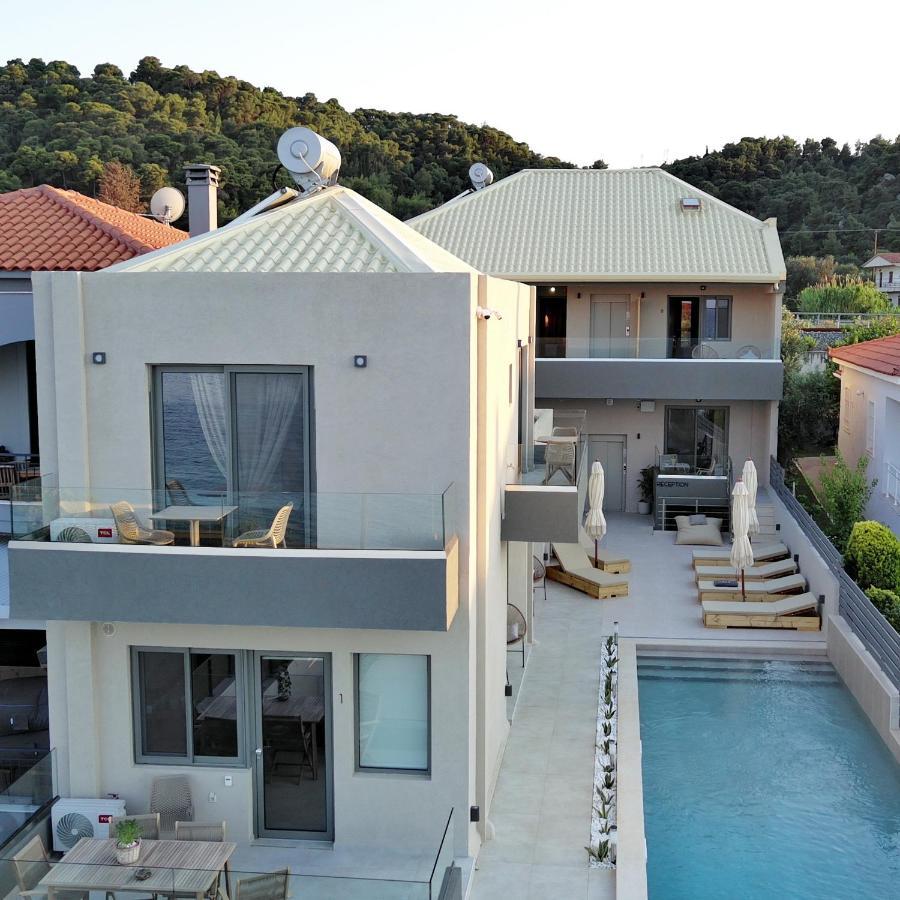 Theros Suites Dhiminio Luaran gambar