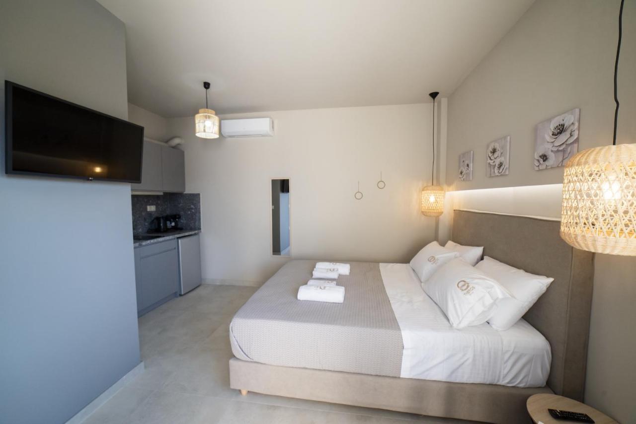 Theros Suites Dhiminio Luaran gambar