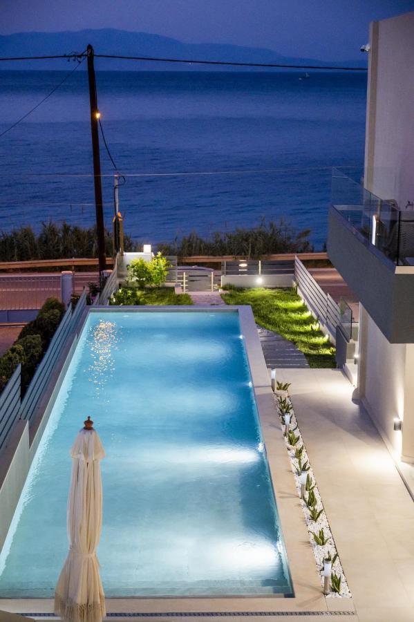 Theros Suites Dhiminio Luaran gambar