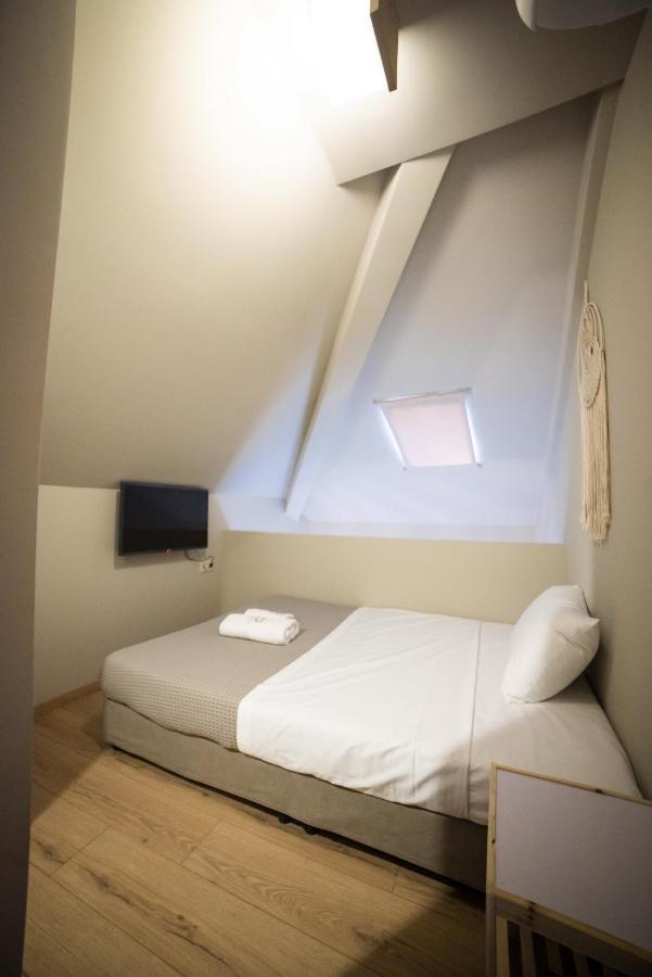 Theros Suites Dhiminio Luaran gambar