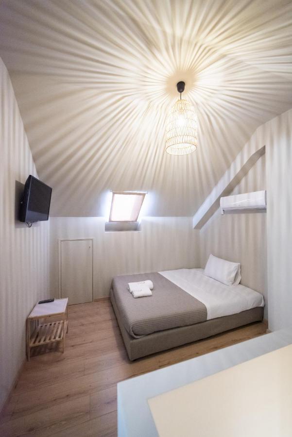 Theros Suites Dhiminio Luaran gambar